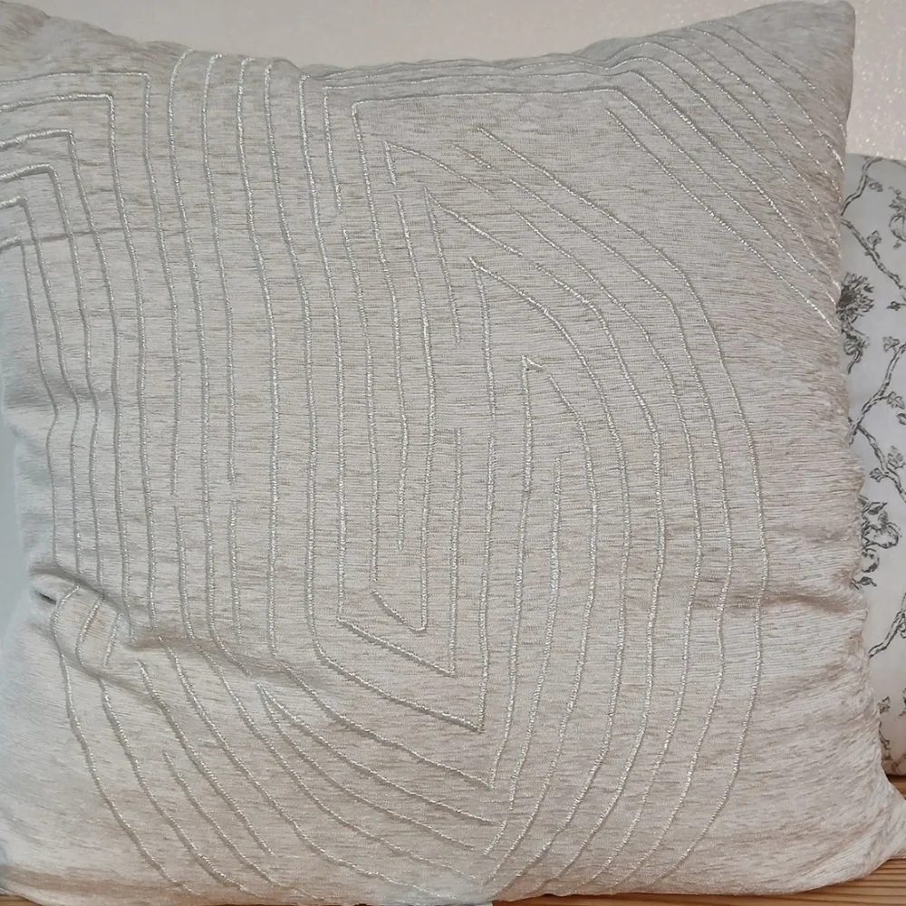 Threshold Geometric Patterned Metallic Embroidered 24x24 Throw Pillow Beige